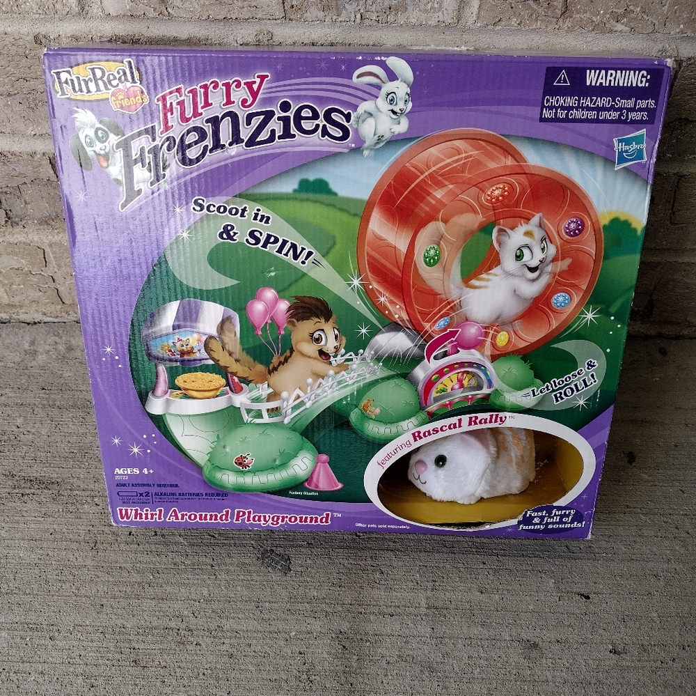FurReal Friends Furry Frenzies Whirl Around Playground